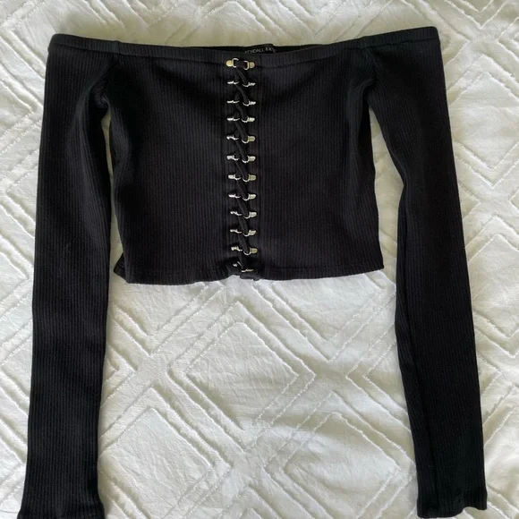 Kendall & Kylie Off The Shoulder Crop Top - Picture 2 of 4